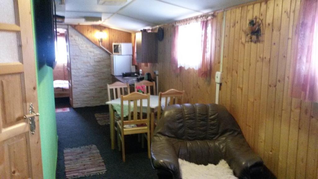 Drevenica Talia Apartment Liptovsky Mikulas Bilik gambar