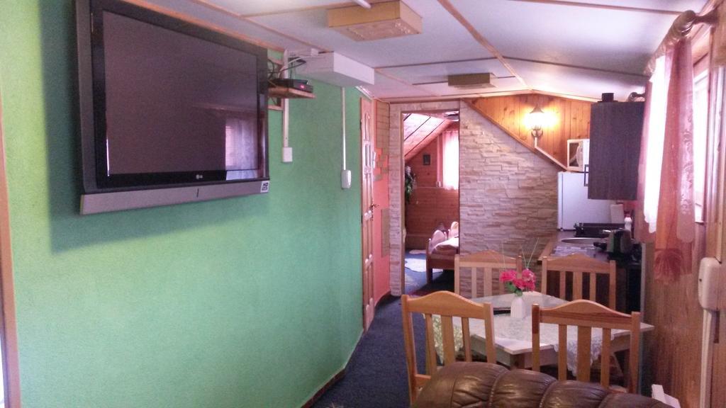 Drevenica Talia Apartment Liptovsky Mikulas Bilik gambar