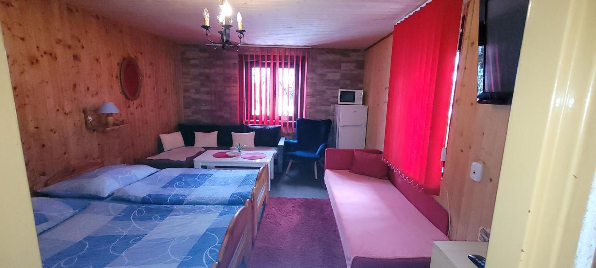 Drevenica Talia Apartment Liptovsky Mikulas Bilik gambar